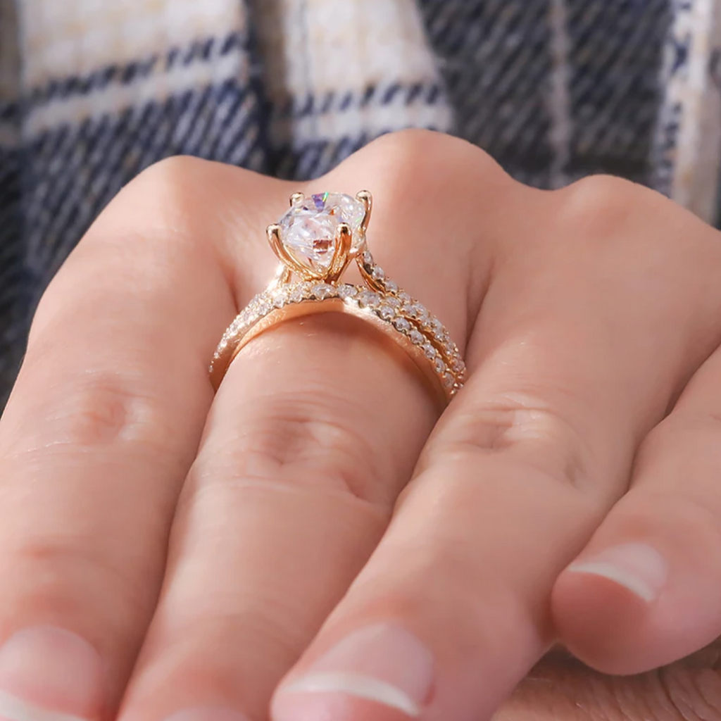 “Aurora” 2.0 Carat Oval Cut Wedding/Engagement Ring Set