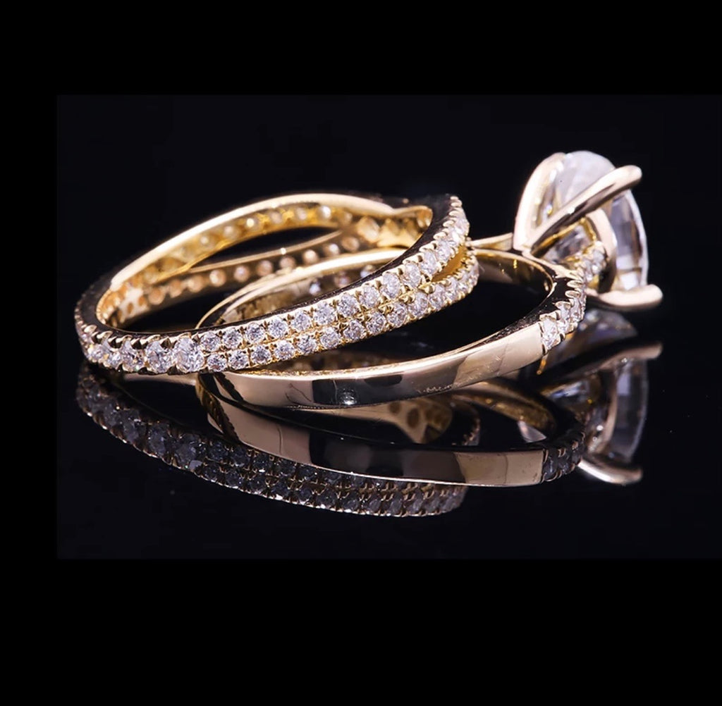 “Aurora” 2.0 Carat Oval Cut Wedding/Engagement Ring Set